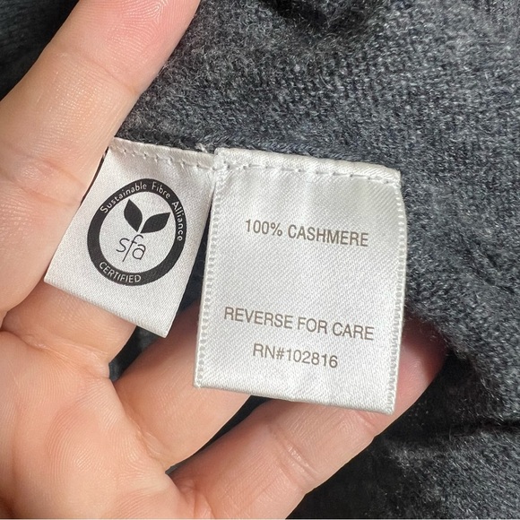 Garnet Hill Womens Essential Cashmere V-Neck Pullover Sweater Dolman Sleeve - Picture 7 of 11